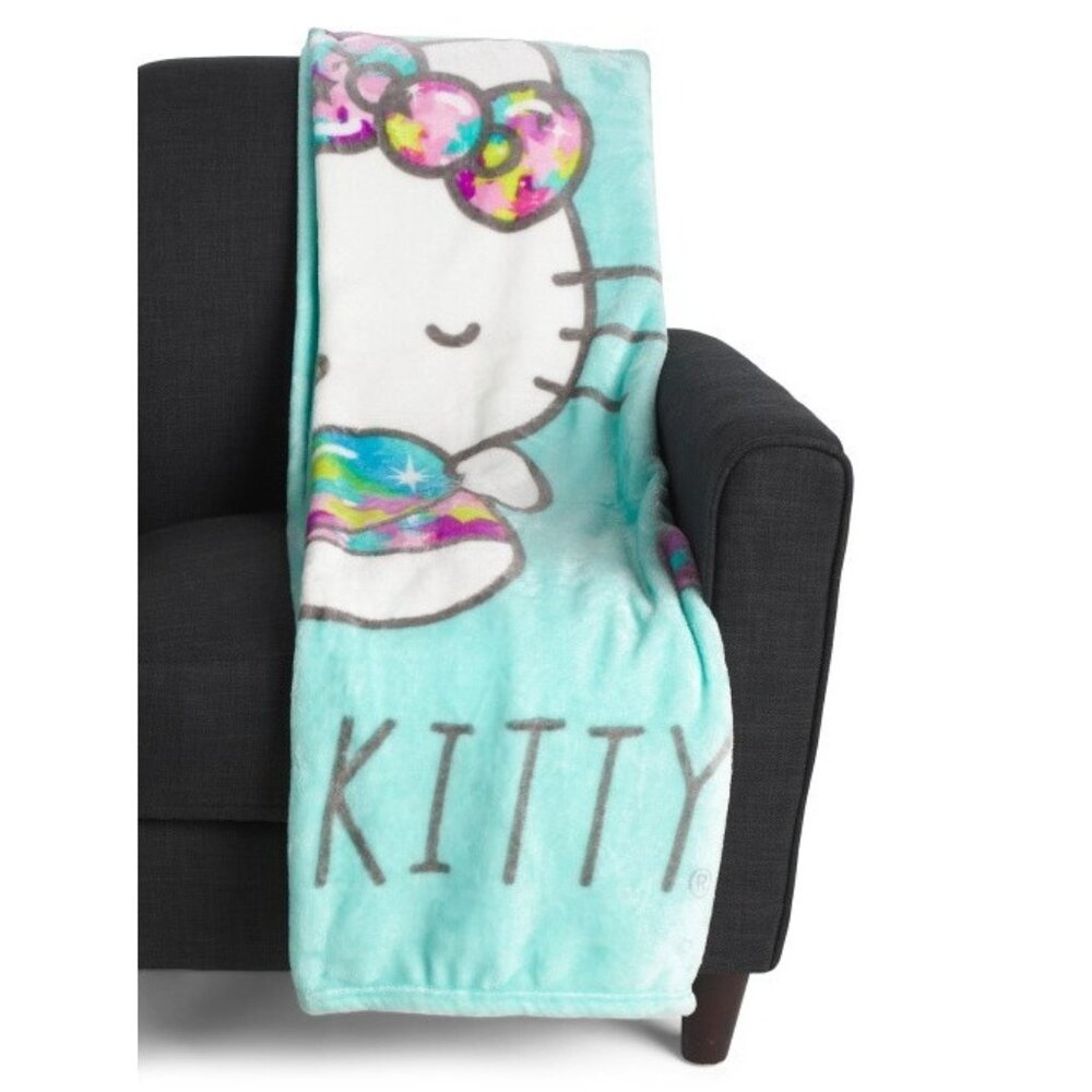 Hello Kitty Cloud Throw Blanket 40" X 50" Soft Plush Rainbow Bow Design NEW